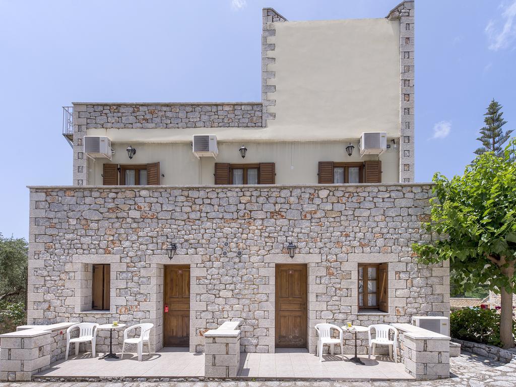 Foivos 2 Ξενοδοχείο Γύθειο Δωμάτιο φωτογραφία